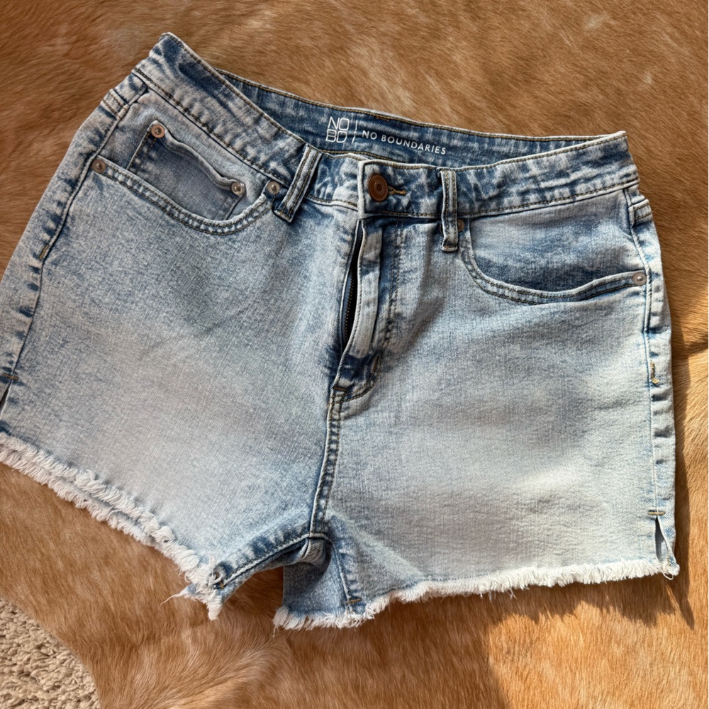 Perfect No Boundaries Jean Shorts